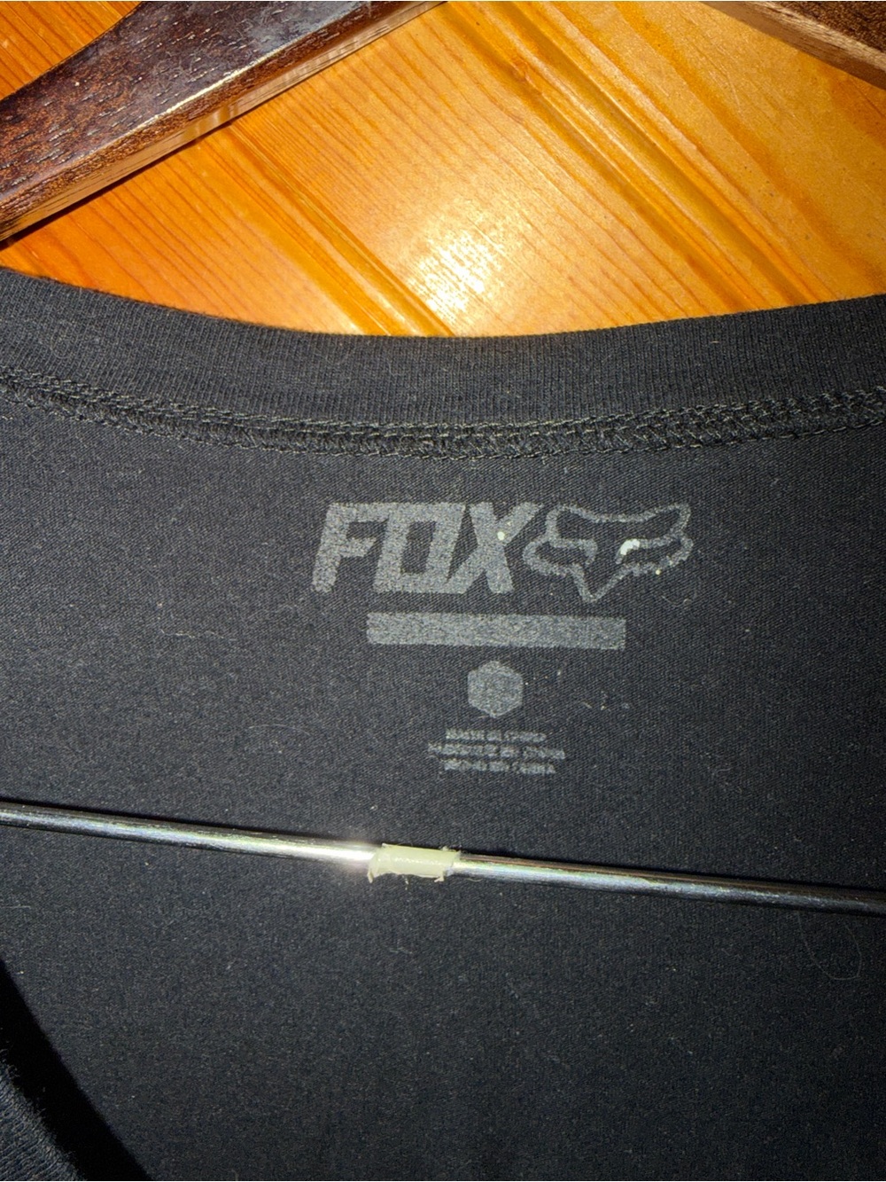 FOX RACING TEE v neck medium - Picture 2 of 3